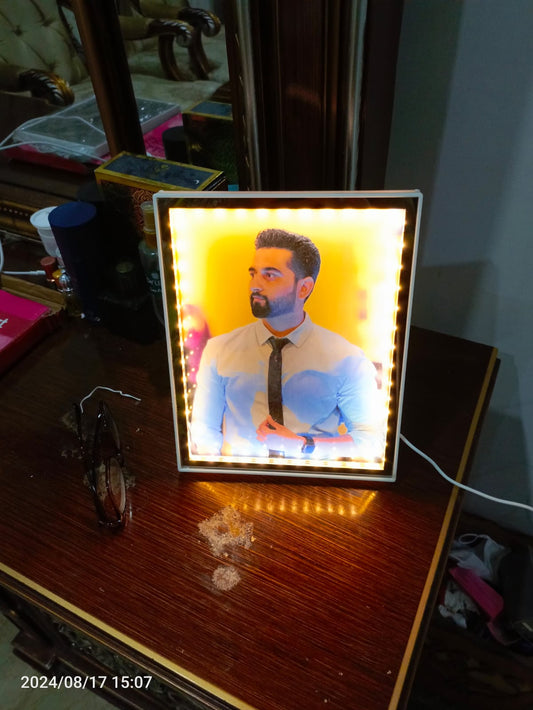 LED photo frame illuminates your memories with a touch of modern technology